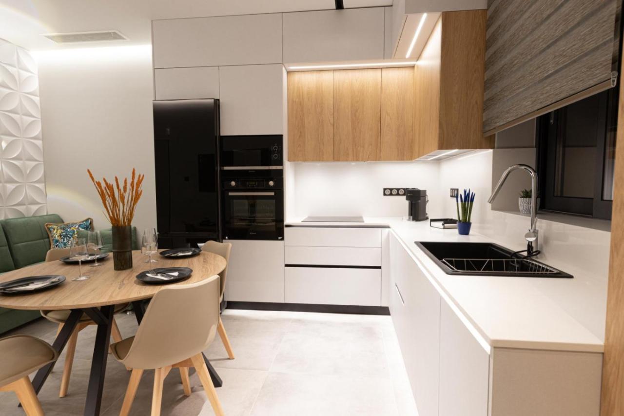 Billmar Luxury Apartment In The Center Of ギシオ エクステリア 写真